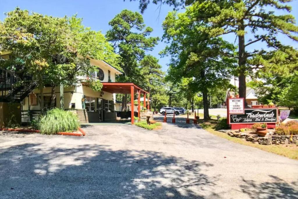 Suite Dreams 101 - Tradewinds Eureka Springs Exteriör bild