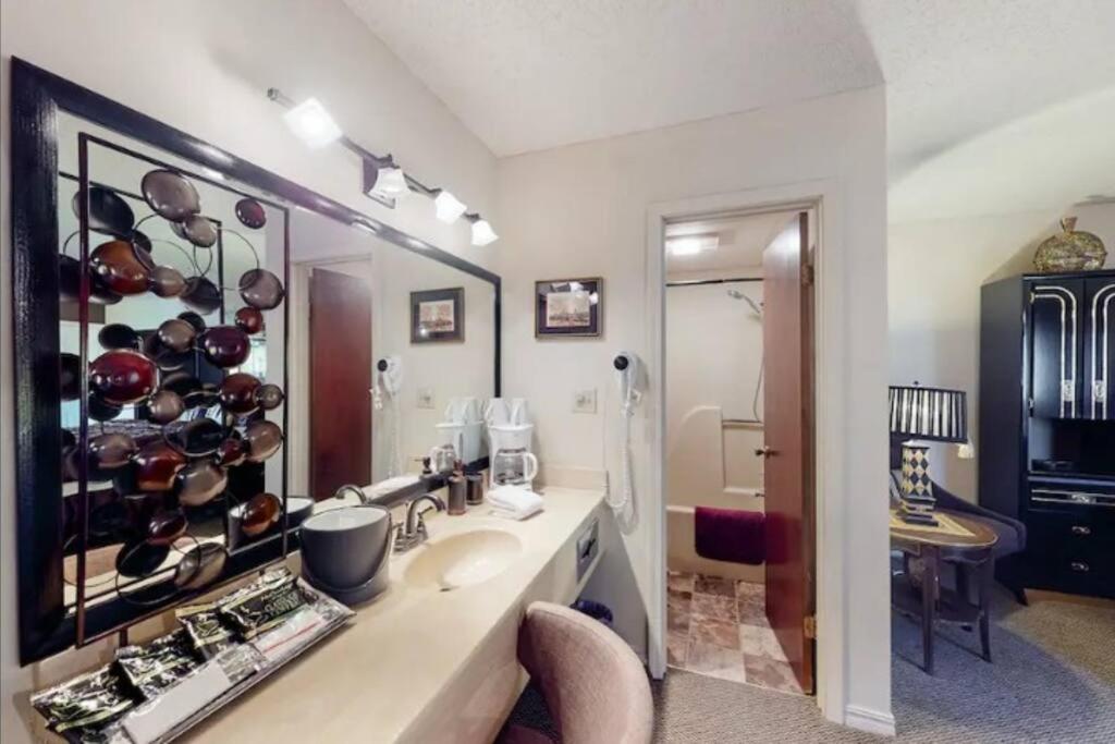 Suite Dreams 101 - Tradewinds Eureka Springs Exteriör bild